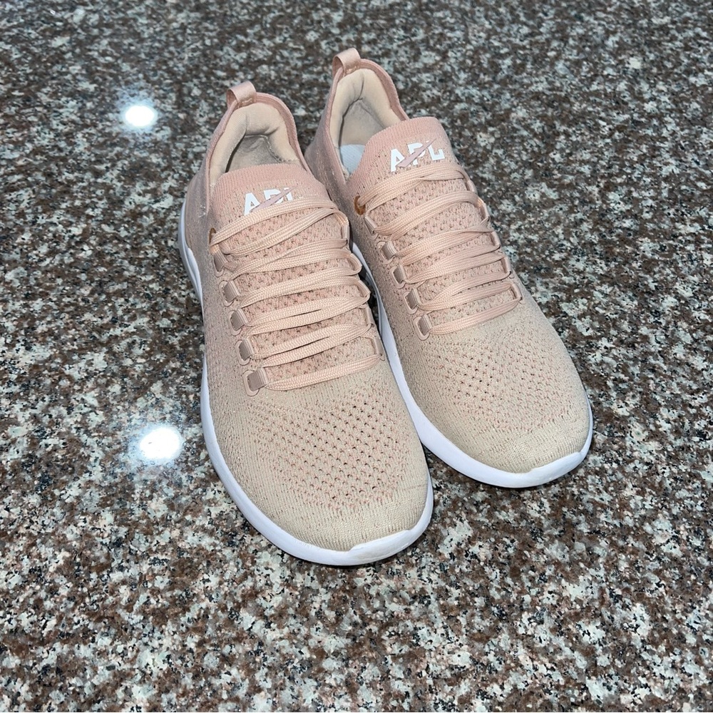 APL Sneakers